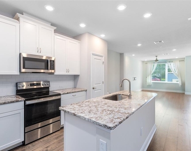8673 Tavistock Lakes Boulevard - Photo Thumbnail 1