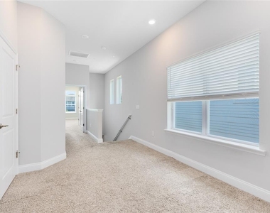 8673 Tavistock Lakes Boulevard - Photo Thumbnail 14
