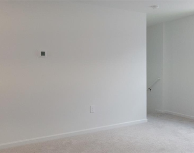 6433 Domizio Drive - Photo Thumbnail 16
