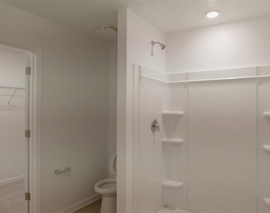 6433 Domizio Drive - Photo Thumbnail 27