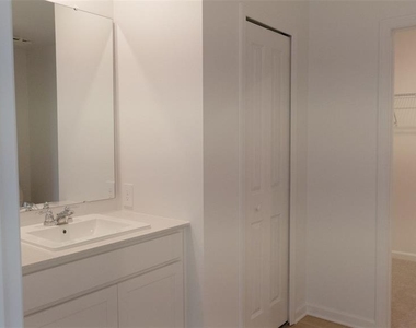 6433 Domizio Drive - Photo Thumbnail 28