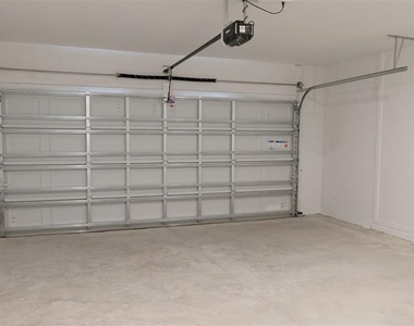 6433 Domizio Drive - Photo Thumbnail 29