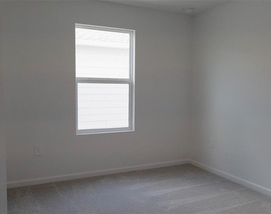 6433 Domizio Drive - Photo Thumbnail 17