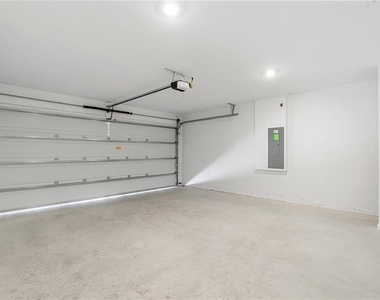 4814 Yellow Elder Way - Photo Thumbnail 7