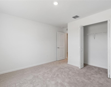4814 Yellow Elder Way - Photo Thumbnail 3