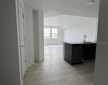 5579 Millenia Park Boulevard - Photo Thumbnail 4