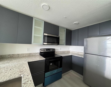 5579 Millenia Park Boulevard - Photo Thumbnail 5