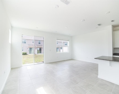 9095 Beach Tea Way - Photo Thumbnail 4