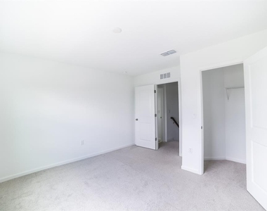 9095 Beach Tea Way - Photo Thumbnail 20