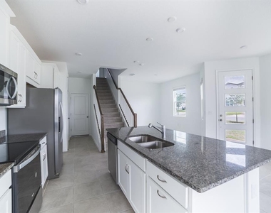 9095 Beach Tea Way - Photo Thumbnail 8
