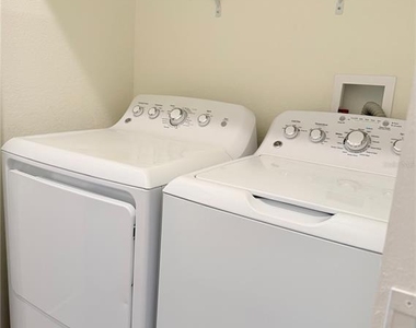 10306 W 33rd Lane - Photo Thumbnail 25