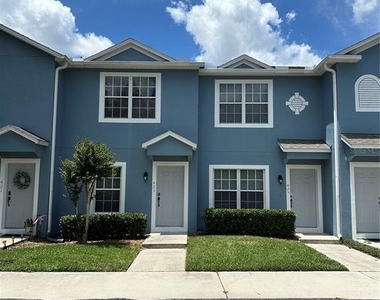 423 Wilton Circle - Photo Thumbnail 1