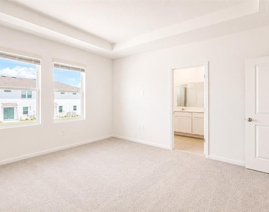 6069 Zen Way - Photo Thumbnail 12