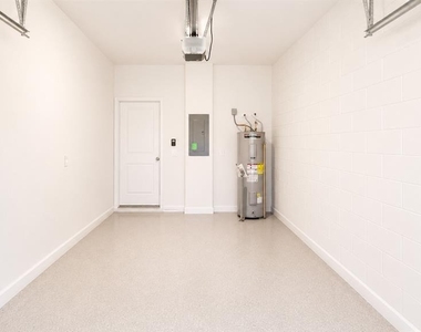 6069 Zen Way - Photo Thumbnail 33