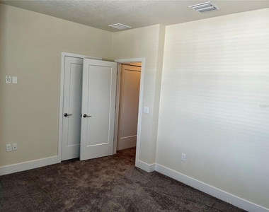 1427 Serendipity Lane - Photo Thumbnail 17