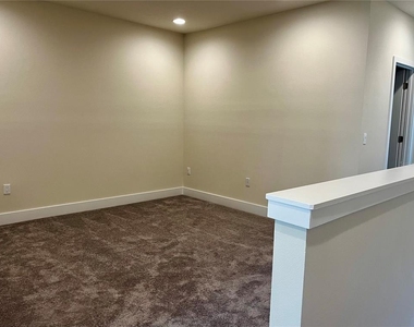 1427 Serendipity Lane - Photo Thumbnail 5