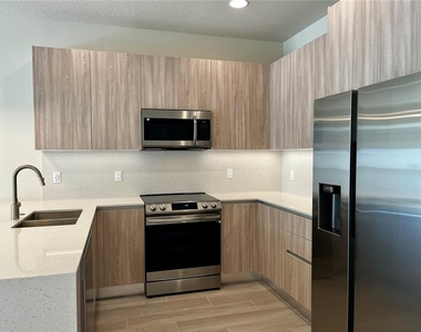 1427 Serendipity Lane - Photo Thumbnail 2