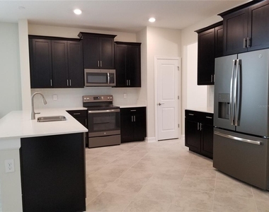 11142 Longleaf Woods Drive - Photo Thumbnail 1