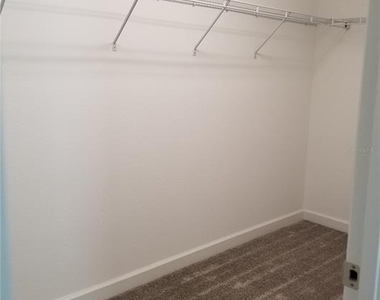 11142 Longleaf Woods Drive - Photo Thumbnail 8