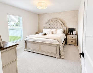 1322 Inkberry Circle - Photo Thumbnail 7