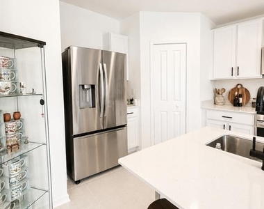 1322 Inkberry Circle - Photo Thumbnail 13