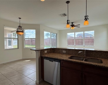 15812 Starlite Street - Photo Thumbnail 6
