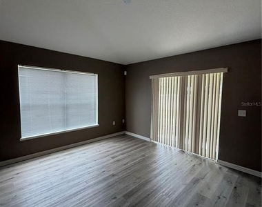 5539 Sycamore Canyon Drive - Photo Thumbnail 10