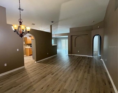 5539 Sycamore Canyon Drive - Photo Thumbnail 6