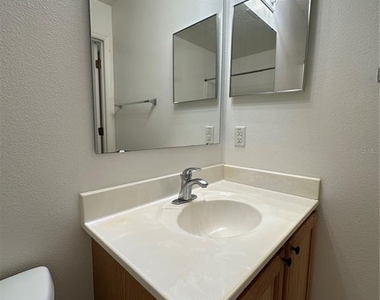 5539 Sycamore Canyon Drive - Photo Thumbnail 32