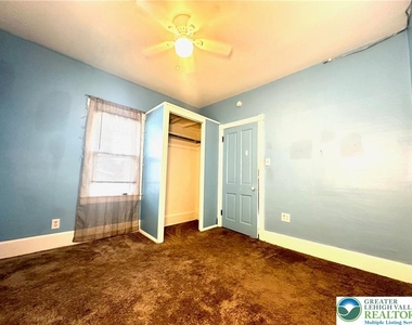 268 Avenue A - Photo Thumbnail 7