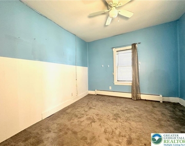 268 Avenue A - Photo Thumbnail 5