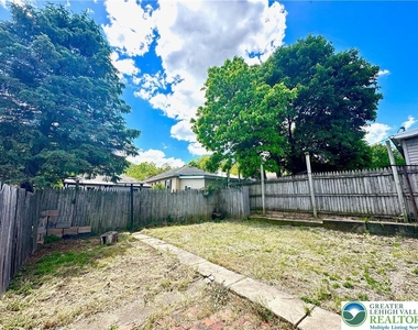 268 Avenue A - Photo Thumbnail 14