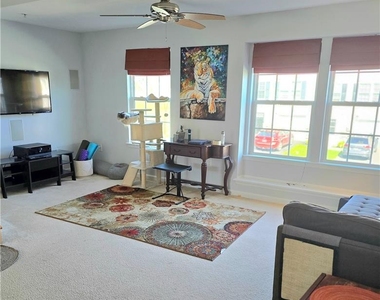 17 Red Rose Lane - Photo Thumbnail 1