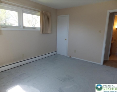 1264 California Avenue - Photo Thumbnail 19