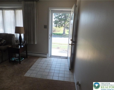 1264 California Avenue - Photo Thumbnail 3