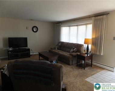 1264 California Avenue - Photo Thumbnail 5