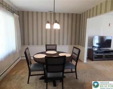 1264 California Avenue - Photo Thumbnail 6