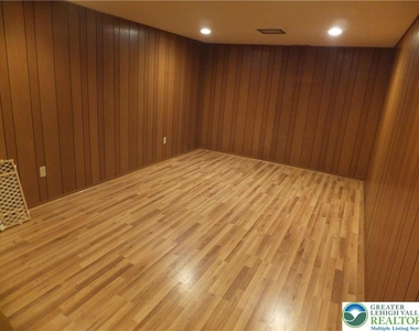 1264 California Avenue - Photo Thumbnail 25