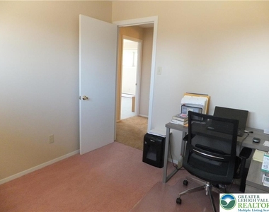 1264 California Avenue - Photo Thumbnail 23
