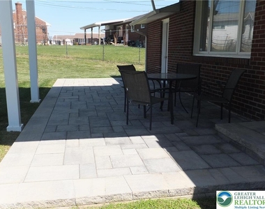 1264 California Avenue - Photo Thumbnail 35