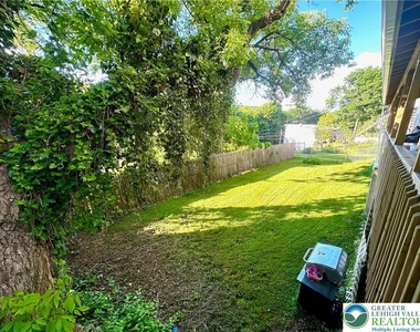 171 W Ridge Street - Photo Thumbnail 8
