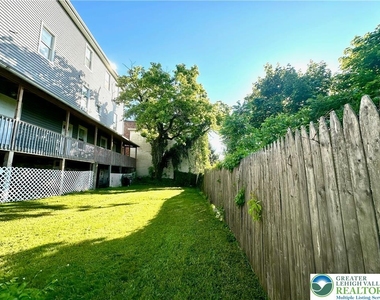 171 W Ridge Street - Photo Thumbnail 9