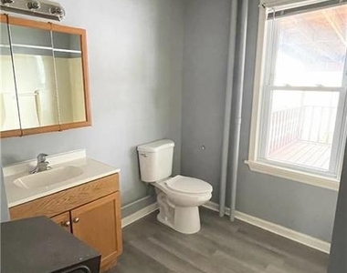 330 E Goepp Street - Photo Thumbnail 8
