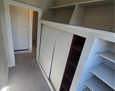 708 Linden Street - Photo Thumbnail 12