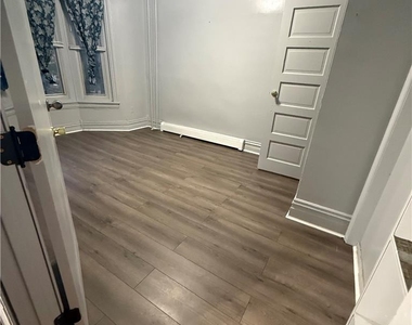 840 W Walnut Street - Photo Thumbnail 18