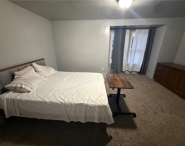 840 W Walnut Street - Photo Thumbnail 23