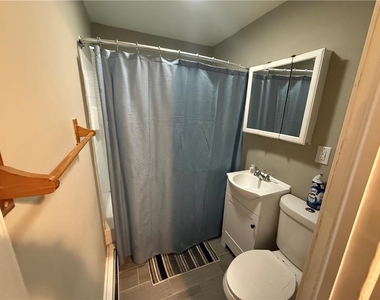 840 W Walnut Street - Photo Thumbnail 31