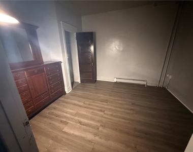840 W Walnut Street - Photo Thumbnail 16