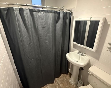 840 W Walnut Street - Photo Thumbnail 13