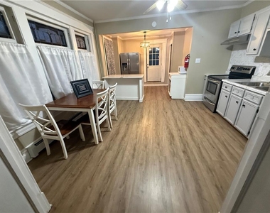 840 W Walnut Street - Photo Thumbnail 10